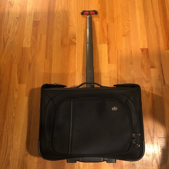 swiss army Other Swiss Army Rolling Suitcase 24 Inches By 5 Inches